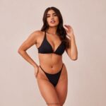lichte set met diepuitgesneden T-shirt-bh en string/slip zonder beugel vrouwen zwart Lounge ondergoed 008ZJ226