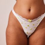 Geribbelde set met driehoekige bh en string/slip met bloemenmotief vrouwen wit Lounge ondergoed 008ZJ223 - Image 18